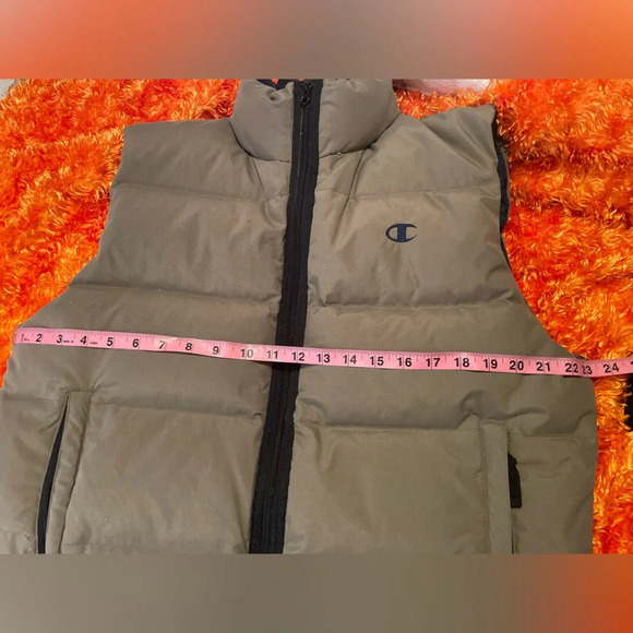 Champion Mens Vintage Down Filled Zip-Up Puffer Vest Taupe/Navy size M - Picture 13 of 13